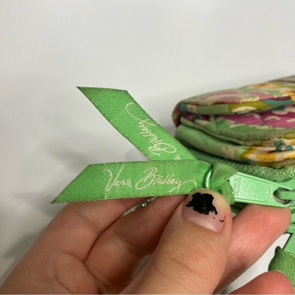 Vera Bradley tutti-frutti all in one crossbody mini bag - Picture 6 of 6